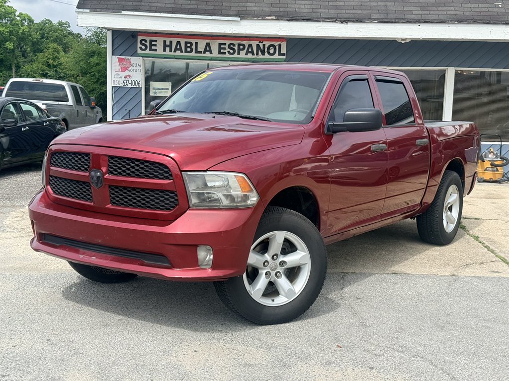 2015 RAM 1500 Express 4x4 Crew Cab's photo